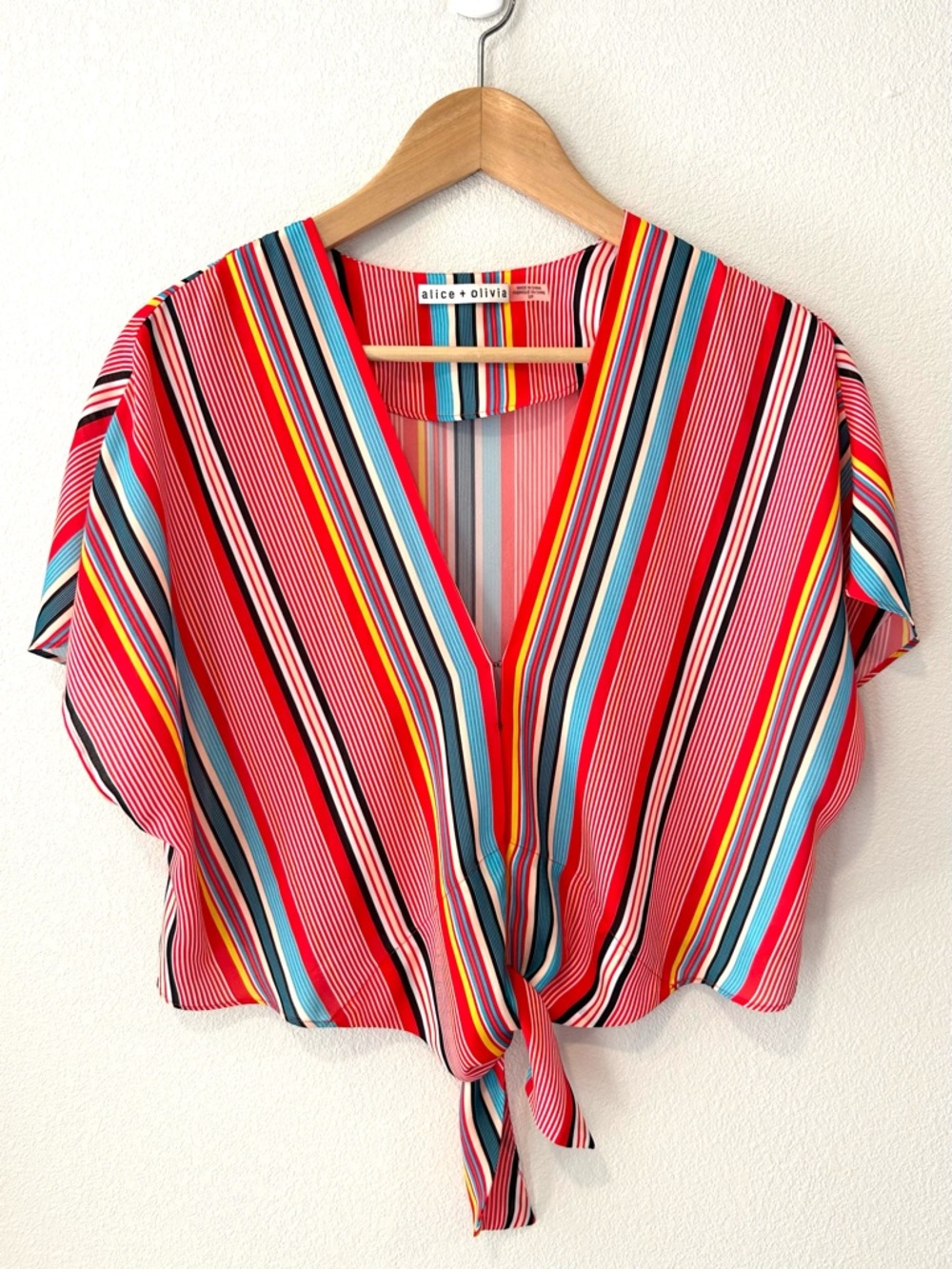 Alice + Olivia x REVOLVE Lydia Striped Tie Front Dolman Crop Top Summer Size S - Picture 2 of 7